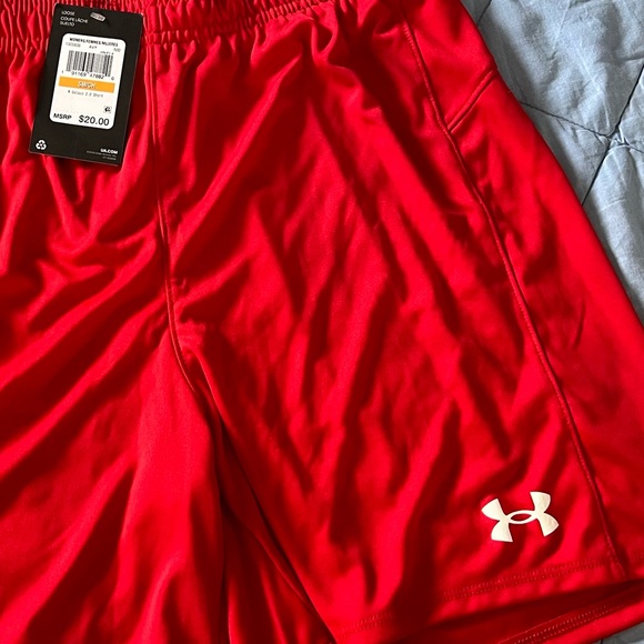 UNDER ARMOUR WOMENS LOOSE SHORTS - Picture 4 of 6